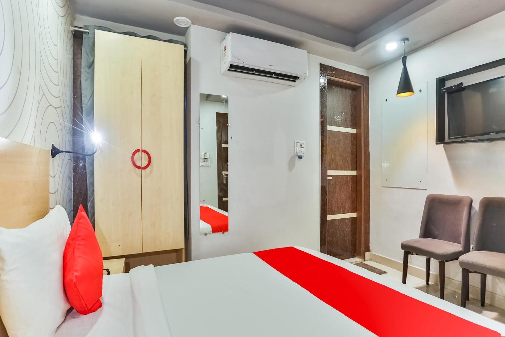 德里 Oyo 69983快乐旅馆酒店 外观 照片