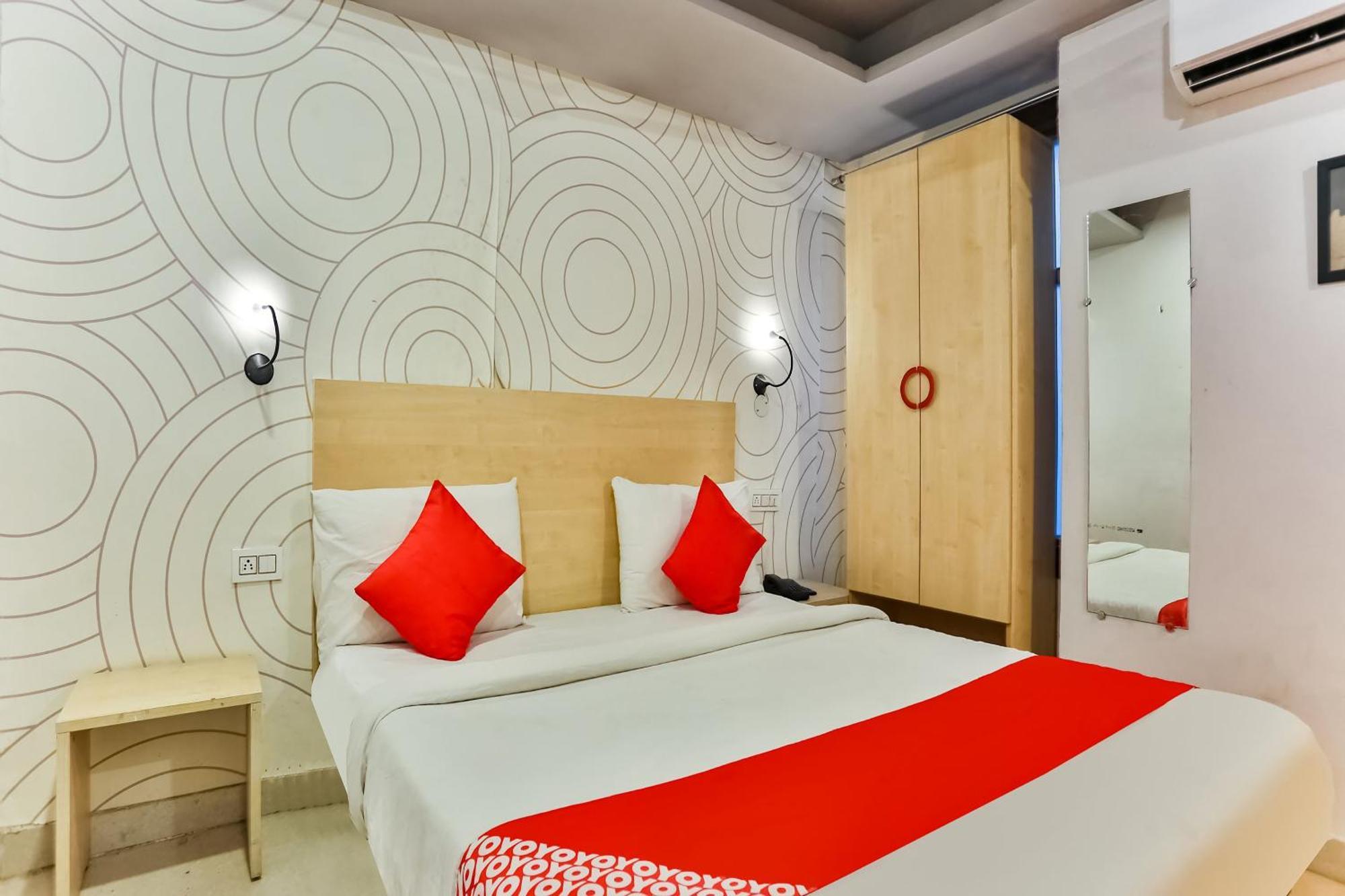 德里 Oyo 69983快乐旅馆酒店 外观 照片